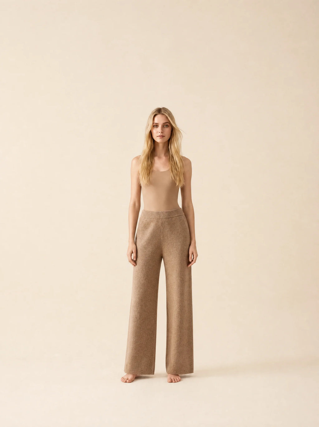 Pantalones de punto suave de pierna ancha
